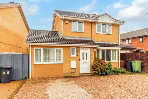 3 bedroom detached house for sale, Swale Drive, Wellingborough NN8