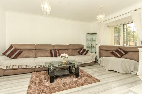 3 bedroom detached house for sale, Swale Drive, Wellingborough NN8