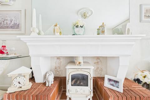 3 bedroom semi-detached house for sale, Danford Way, Birmingham B43