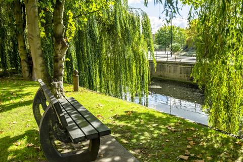 2 bedroom penthouse to rent, Milan House, Eboracum Way, York