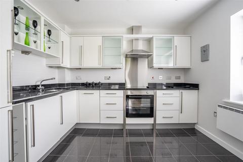 2 bedroom penthouse to rent, Milan House, Eboracum Way, York