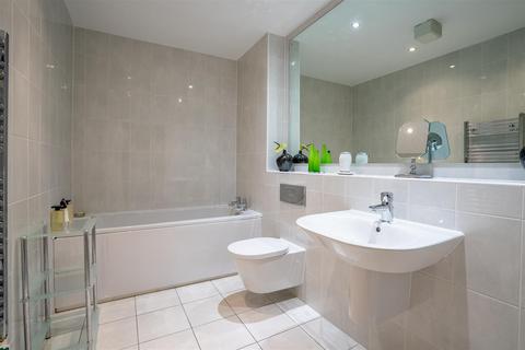2 bedroom penthouse to rent, Milan House, Eboracum Way, York
