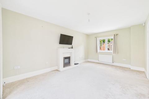 12 Drayson Way, Towcester, NN12 6LL