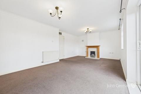 61 Leighton Road, Uttoxeter, ST14 8BL