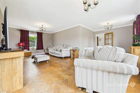 4 bedroom detached house for sale, Pump Lane, Doveridge