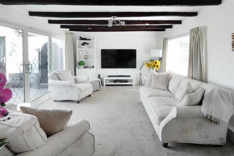 undefined, Worthing Road, Rustington BN16