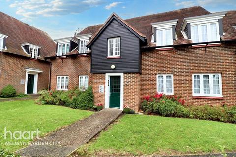 undefined, Barnside Court, Welwyn Garden City