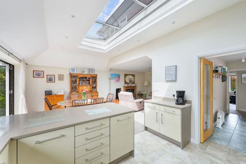 undefined, Lincolns Mead, Lingfield RH7