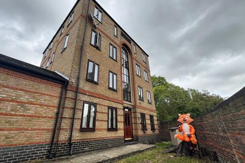 1 bedroom flat for sale, Tollgate Road, Beckton, London, E6