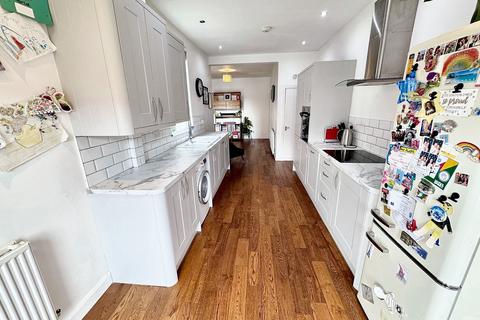 3 bedroom terraced house for sale, Highland Road, Earlsdon, Coventry, CV5