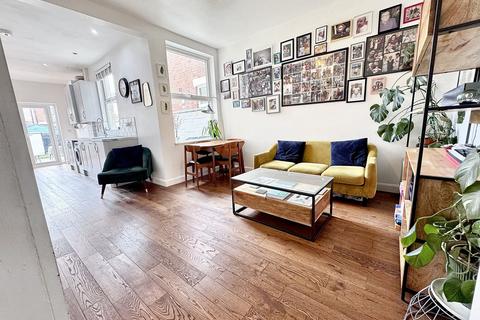 3 bedroom terraced house for sale, Highland Road, Earlsdon, Coventry, CV5