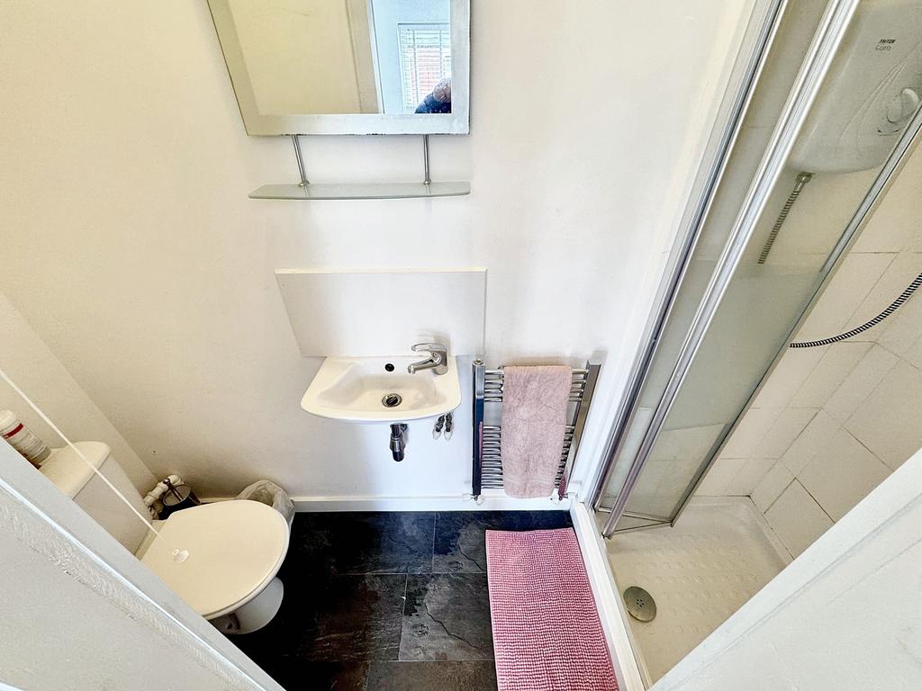 Bed 1 En-Suite