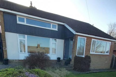 4 bedroom detached bungalow for sale, Hall Drive, Burley in Wharfedale, LS29