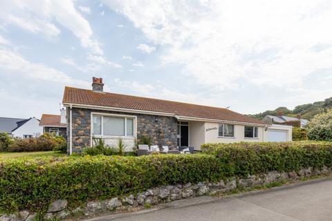 3 bedroom bungalow for sale, Rue Du Hurel, Torteval