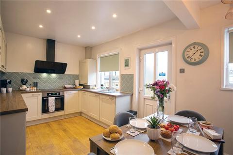 undefined, Sunnybank Crescent, Yeadon, Leeds, West Yorkshire, LS19