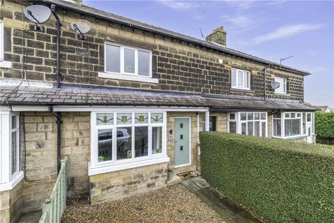 2 bedroom terraced house for sale, Sunnybank Crescent, Yeadon, Leeds, West Yorkshire, LS19