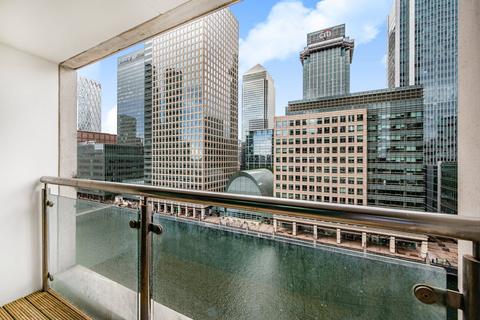 2 bedroom flat for sale, Discovery Dock Apartments East, 3 South Quay Square, London