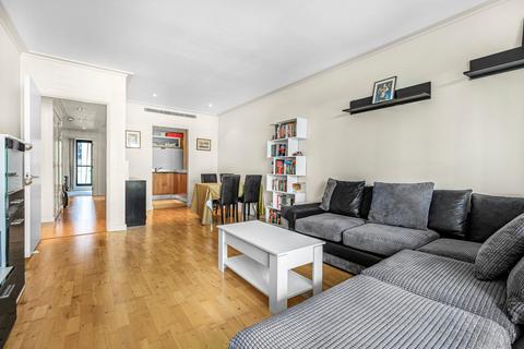 2 bedroom flat for sale, Discovery Dock Apartments East, 3 South Quay Square, London