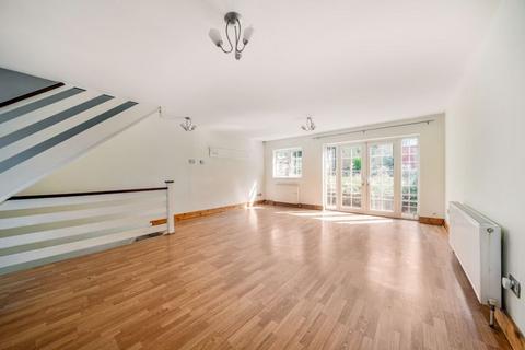 3 bedroom terraced house for sale, Hillview Close, Purley