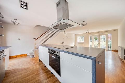 3 bedroom terraced house for sale, Hillview Close, Purley