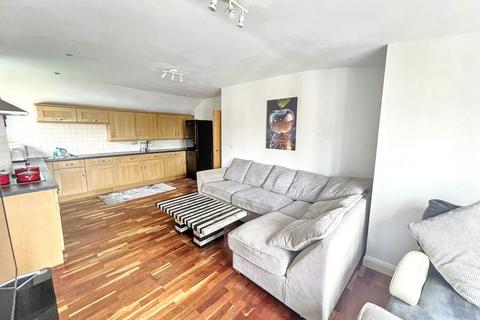 2 bedroom apartment for sale, Magdalene Gardens, London