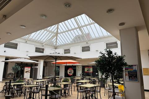 Property to rent, Vicar St Kidderminster DY10 1DE
