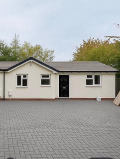 2 bedroom semi-detached bungalow for sale, 52A Lichfield Road, Shelfield. WS4 1PY