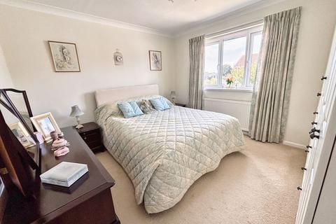 22 Austin Close, Porthcawl, CF36 5SN