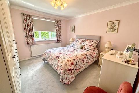 22 Austin Close, Porthcawl, CF36 5SN