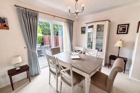 22 Austin Close, Porthcawl, CF36 5SN