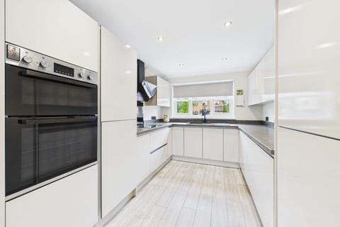 14 Blantyre Gardens, Cumbernauld, Glasgow, G68 9NJ