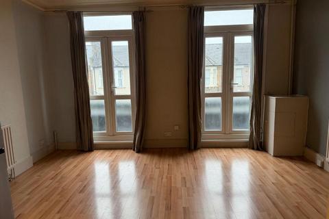 1 bedroom property to rent, Hither Green Lane, London SE13