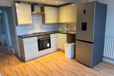 1 bedroom property to rent, Hither Green Lane, London SE13