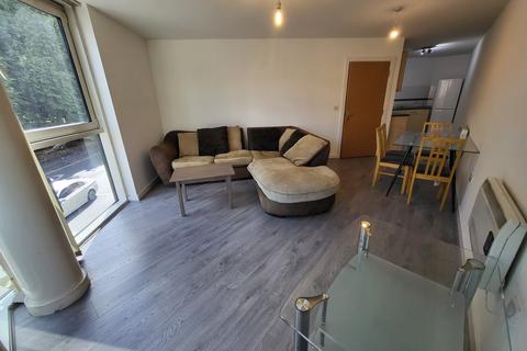 2 bedroom apartment to rent, Bishops Corner, Hulme, Manchester. M15 4UW