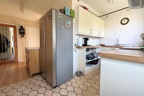 3 bedroom semi-detached house for sale, Hill Road, Fareham PO16