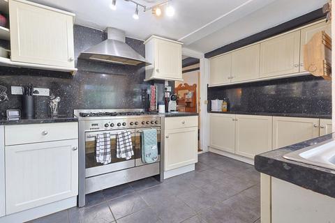 undefined, Drew Street, Brixham