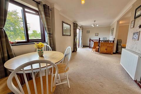 2 Hillside Close, Buckland Monachorum, Yelverton, PL20 7EQ