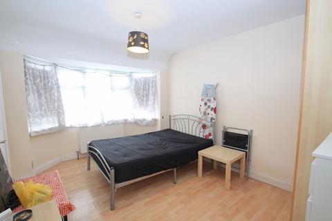 52 Jeymer Drive, Greenford, UB6 8NS