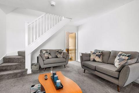 undefined, Gadfield Grove, Manchester *AVAILABLE NOW*