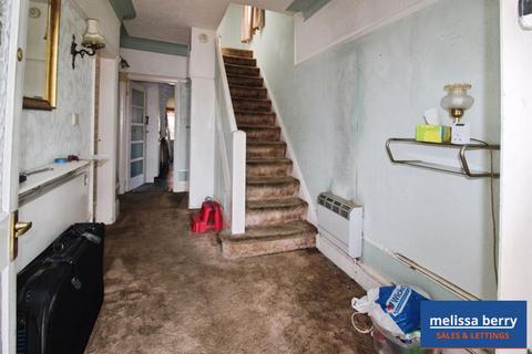 3 bedroom semi-detached house for sale, Lichfield Drive, Manchester M25