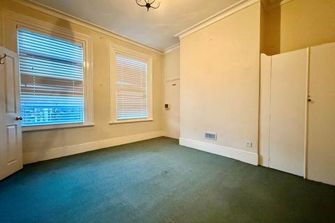 2 bedroom flat for sale, Ashburton Road, Southsea