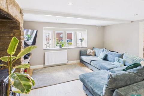 3 bedroom cottage for sale, Crowley Lane, Oldham OL4