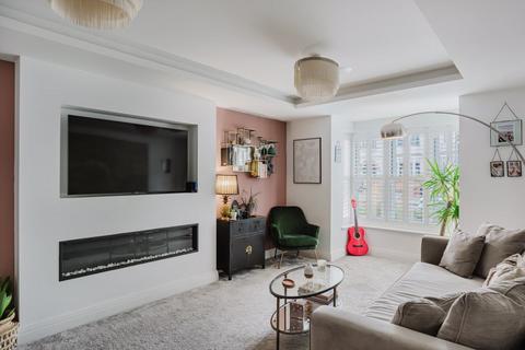 5 bedroom detached house for sale, Salisbury Road, Leigh-On-Sea