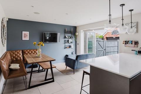 5 bedroom detached house for sale, Salisbury Road, Leigh-On-Sea