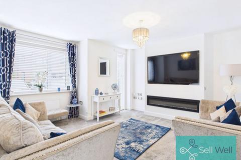 3 bedroom semi-detached house for sale, Magnalls Fold Close, Manchester M28