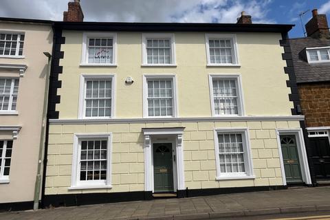 Office to rent, 43-44 North Bar St Banbury OX16 0TH