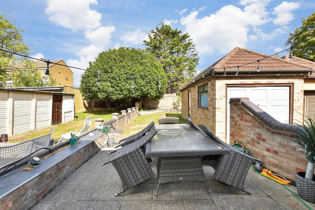 Patio / Decking