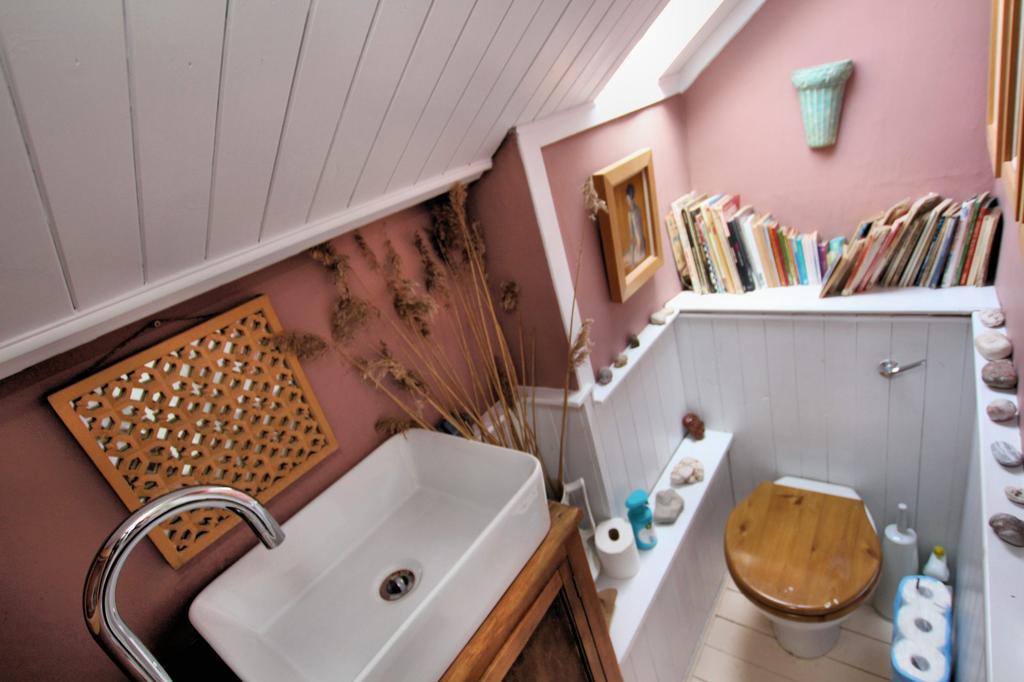 21 Castle Street, Kirkcudbright - Williamson and H