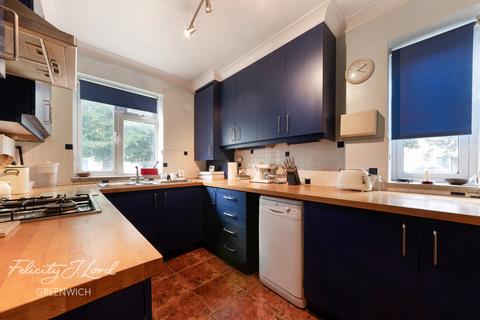 Greenwich High Road, Greenwich