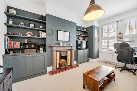 2 bedroom flat for sale, Greenford Avenue, Hanwell, London, W7 3QS